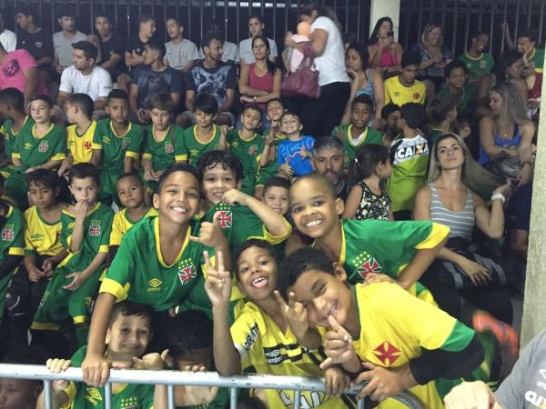 Atletas cruzmaltinos se divertiram com pea promovida pelo PROERD