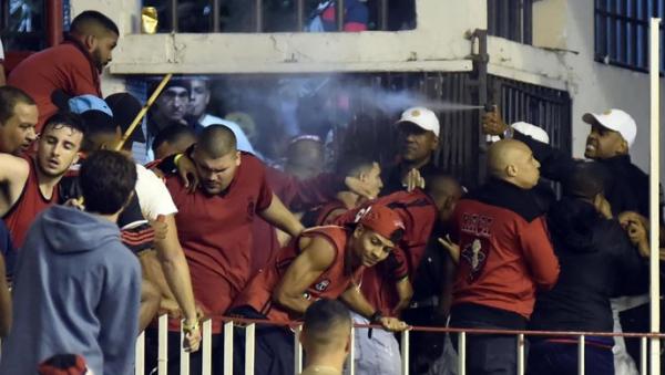 Flamengo x Vasco teve confronto entre torcedores de organizadas do Flamengo