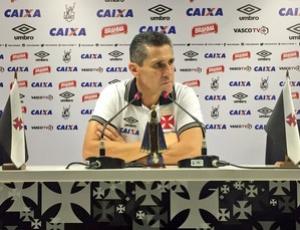Jorginho durante entrevista coletiva aps empate com o Luverdense