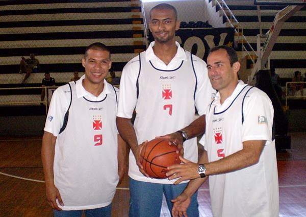 Ento jogadores do Braslia, Valtinho, Estevam e Ratto foram alguns dos que defenderam o Vasco no Campeonato Carioca de 2007