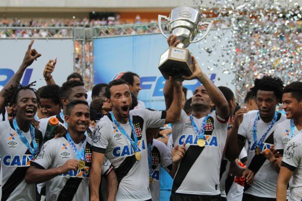 No dia 17 de abril, o Vasco venceu o Fluminense por 1 a 0 e conquistou a Taa Guanabara aps 12 anos