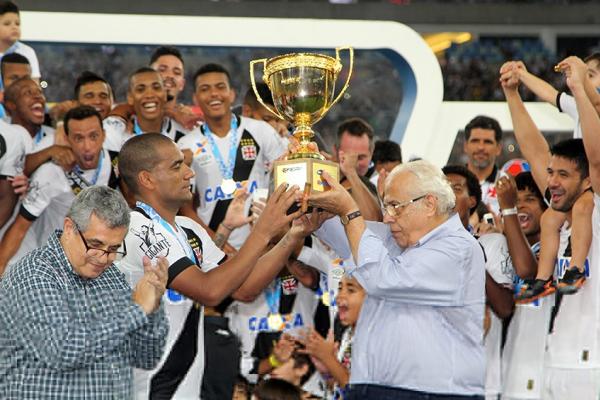 No dia 8 de maio, o Vasco empatou com o Botafogo por 1 a 1 e se sagrou bicampeo estadual