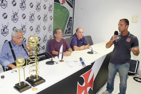 Treinador Fbio Costa agradeceu a diretoria vascana pelo reconhecimento