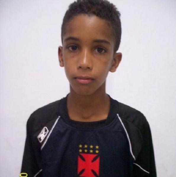 Jorge com a camisa do Vasco: lateral deixou o clube com 12 anos de idade