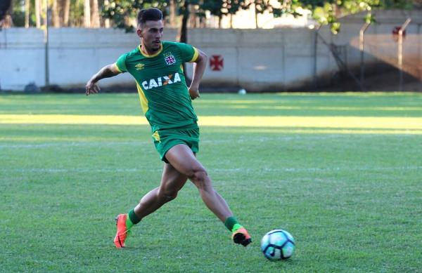 Bruno Cosendey treina forte em Manguinhos