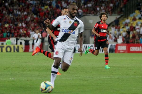 Muriqui em ao contra o Flamengo: expectativa de ganhar ritmo de jogo