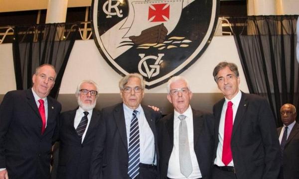 Otto, o primeiro da esquerda, posa com Silvio Godói, Eurico Miranda, Fernando Horta e Luis Manuel Fernandes