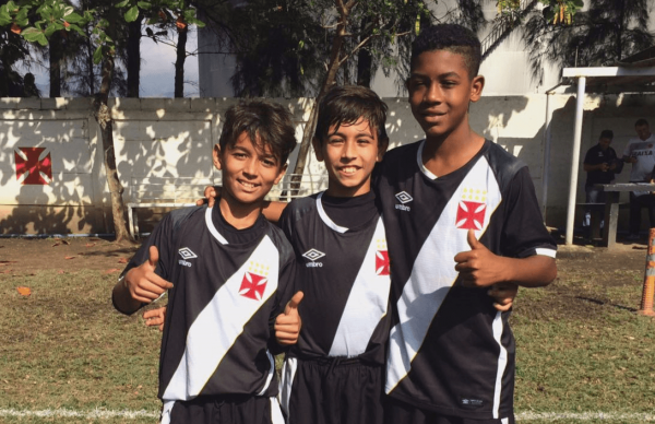 Nicollas, Lucas Louback e Rayan Vitor marcaram no triunfo do pré-mirim sobre a Portuguesa