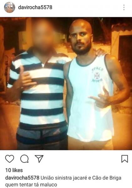 Postagem de Davi com camisa de uma torcida organizada do Vasco