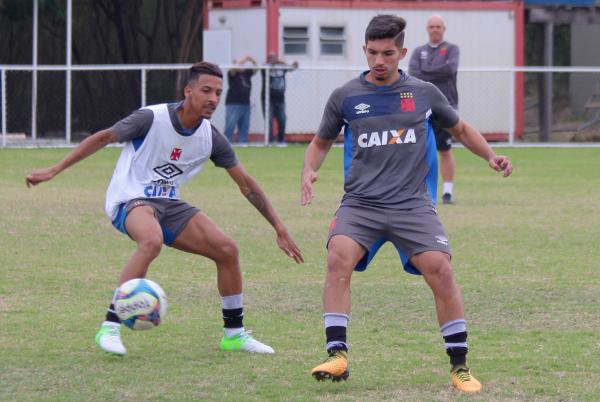 Caio Monteiro e Andrey durante atividade em Caxias