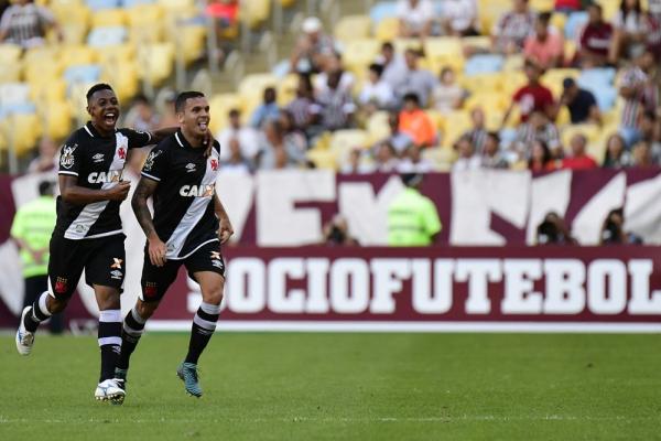 Ramon comemora o gol da vitória do Vasco sobre o Fluminense, no Maracanã