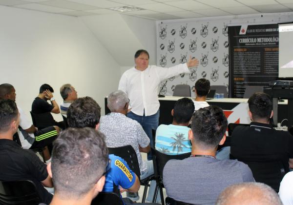 Gerente de futebol Anderson Barros participou do Seminário