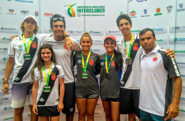 Atletas vascaínos festejam fim de semana de medalhas em São Paulo