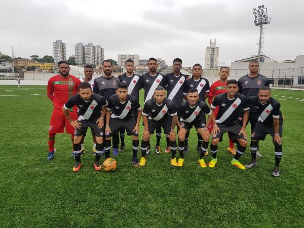 Equipe vascaína formada para a estreia no Campeonato Brasileiro
