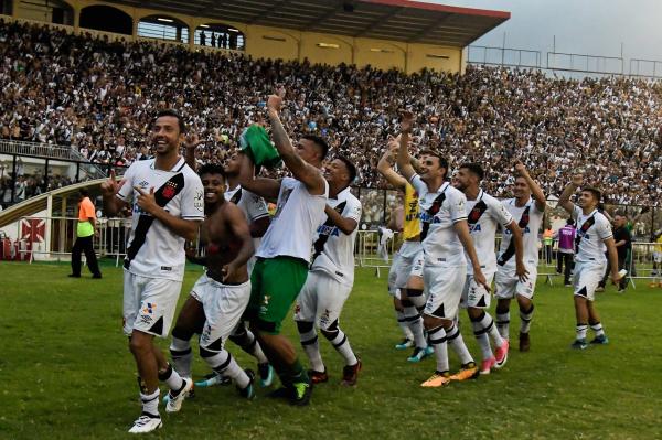 Jogadores comemoram a classificação para a Libertadores