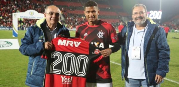 Márcio Araújo quer deixar o Flamengo; Diretoria costura o melhor modelo de negócio