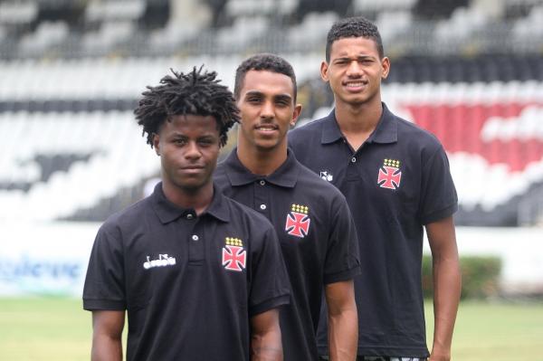 Lucas Santos, Rafael França e Marrony atuaram entre os atletas profissionais do Vasco, no Campeonato Carioca