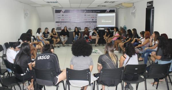 Vascaínas debateram sobre o tema e falaram sobre medidas para fortalecer o espaço feminino no esporte