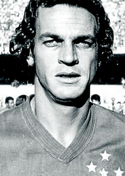 Fontana, ex-zagueiro capixaba do Cruzeiro