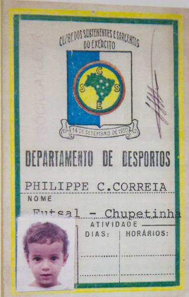 Primeira carteirinha de Philippe Coutinho, no Clube Sargento do Rocha, primeiro local em quetreinou