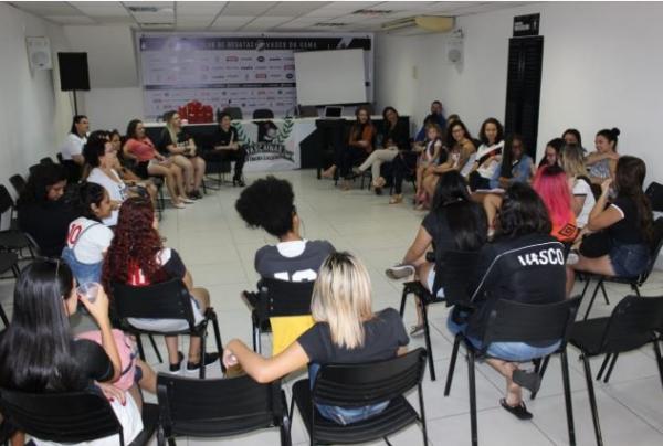 Mulheres se reuniram em São Januário para debater ideias contra o assédio