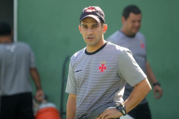Celso Martins é o técnico do sub-17 do Vasco