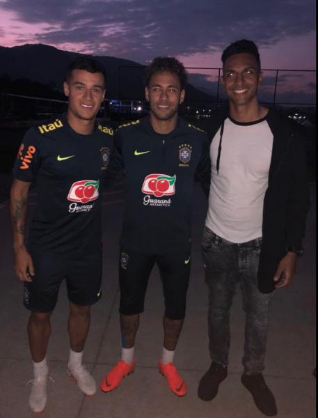 Willen atuou ao lado de Neymar e Coutinho; eles se reencontraram antes da Copa da Rússia