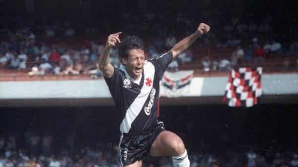 Sorato comemora o gol do título brasileiro do Vasco sobre o São Paulo, em 1989
