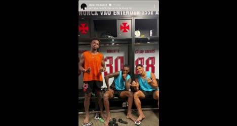 Robert Renan celebra classificação do Vasco no Instagram; veja