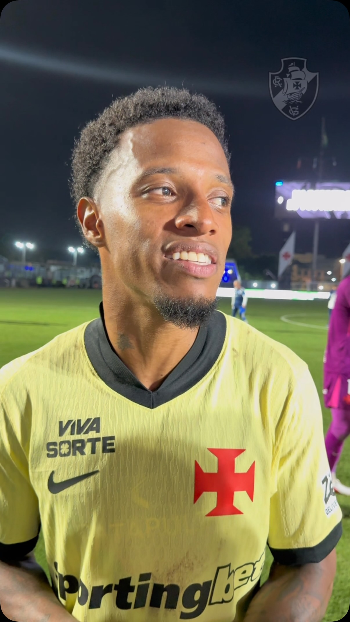 Tchê Tchê fala sobre a vitória contra o Cruzeiro; veja vídeo