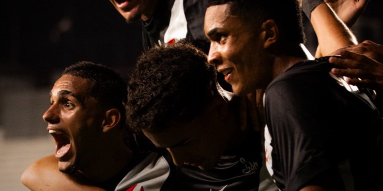 Vasco Sub-20 vence Santos por 3 a 1 em São Januário pelo Campeonato Brasileiro