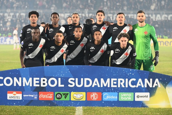 Vasco tem bom desempenho no Brasileiro após poupar titulares na Sul-Americana