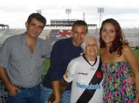 Vi�va do ex-goleiro Newton Amorim esteve em S�o Janu�rio