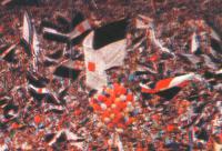 A 

galera vascana foi um espetculo  parte no jogo da festa