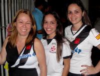 Marta, Vanessa e Viviane uniformizadas no Engenho