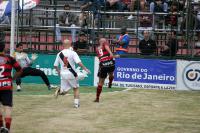 Azul defende e Leandro �vila observa