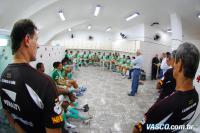 Dinamite conversa com os jogadores