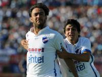 Recoba: o principal nome do Nacional-URU no Apertura 2011, mas tambm para a Libertadores