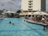 Piscina do hotel: Vasco tambm deve utiliz-la