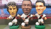 Zico, Pel e Garrincha (jogaram amistosos com a camisa do Vasco respectivamente em 1993, 1957 e 1967)