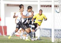 Momento do gol de Romulo