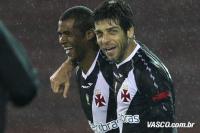 Jogadores comemoram a classificao