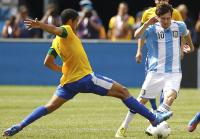 Romulo d combate a Messi