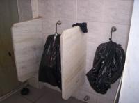 Banheiros esto com obras paradas