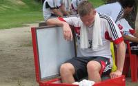 Jogador do Ajax entra no freezer para aliviar o calor