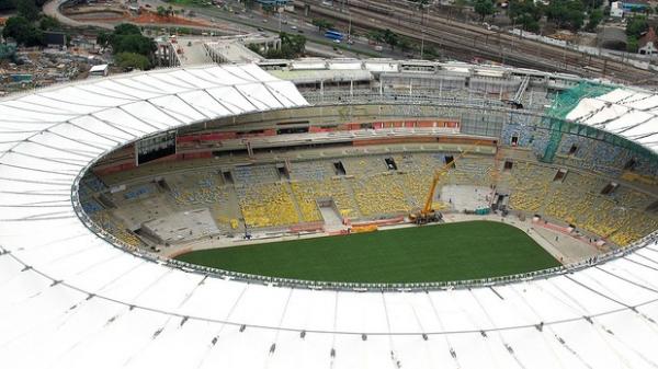 Grande parte da cobertura j est tensionada e pronta