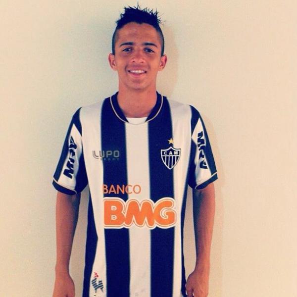 Elisson, novo reforo do Juvenil do Vasco