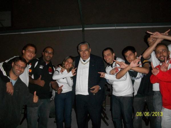 Eurico Miranda com integrantes da Fora Jovem