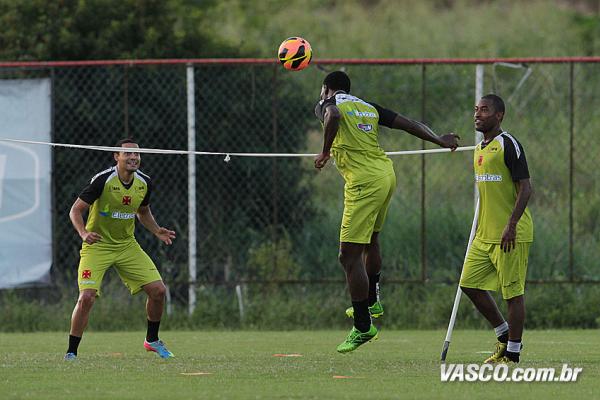 Jogadores no futevlei