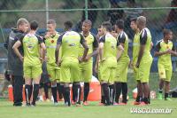 Paulo Autuori conversa com o time do Vasco